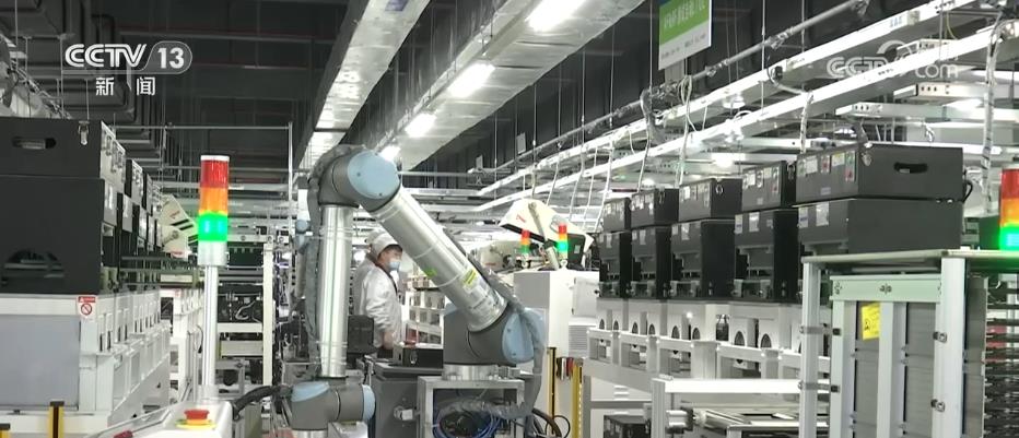 投資結(jié)構(gòu)優(yōu)化引領(lǐng)新基建浪潮 5G、數(shù)據(jù)中心等信息類新型基礎(chǔ)設(shè)施投資增長(zhǎng)13.1%的技術(shù)服務(wù)驅(qū)動(dòng)力